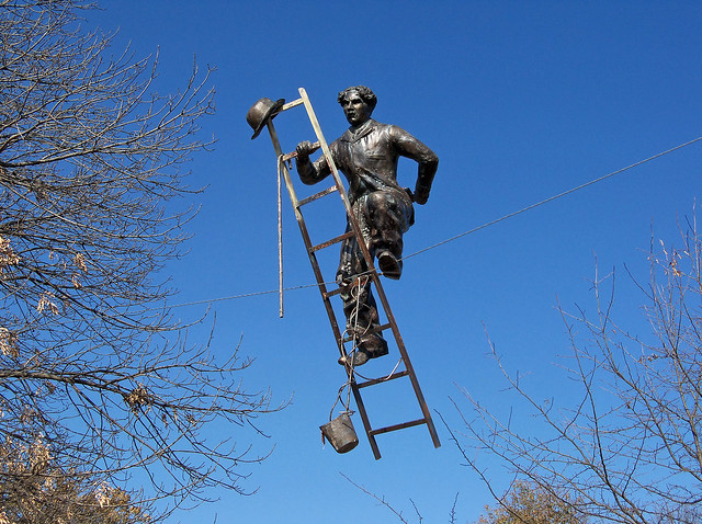 OH Columbus - Suspension Sculpture 2