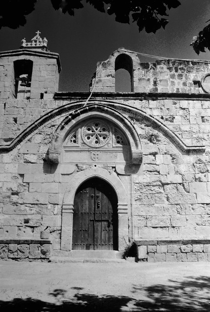 Die Tür des Klosters (2) / The door of the cloister (2)