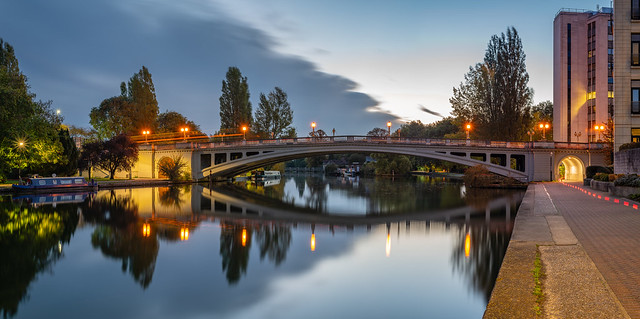 Reading Bridge over the River Thames , Reading Berkshire United Kingdom