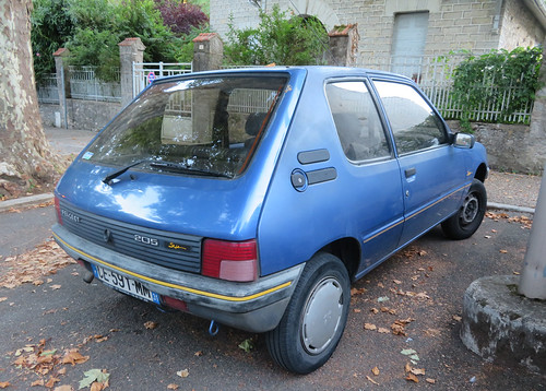 Peugeot 205 Style | by Spottedlaurel