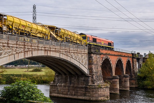 66605 tails 6X37 over Rectory Viaduct