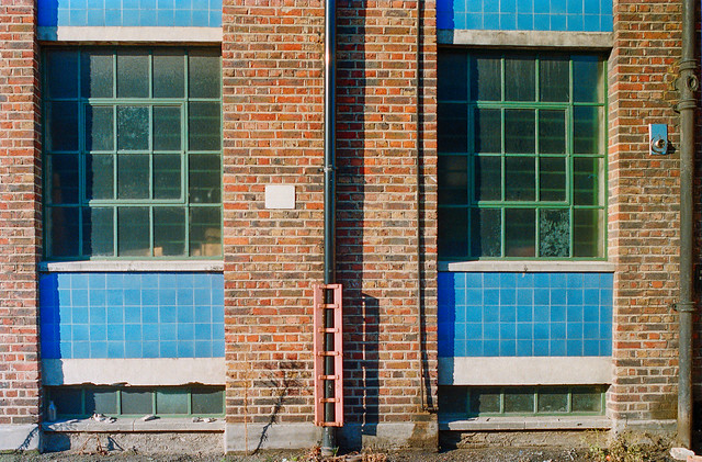 Works, Parkhouse St, Peckham, Southwark, 1989, 89c01-02-73
