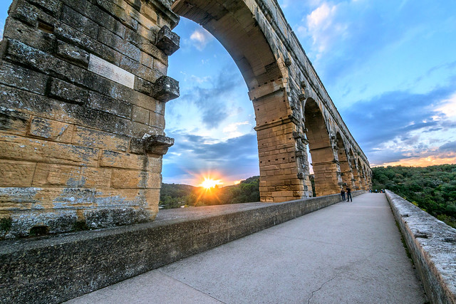 Coucher de soleil sur le pont du Gard