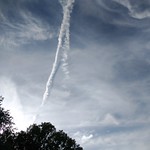 30. September 2022 - 16:57 - high clouds arrived in Northern Ohio from Hurricane Ian yesterday...amazing this far north as it was just coming ashore in South Carolina.....two contrails cut through the sky, to me they just looked different from many ive viewed 