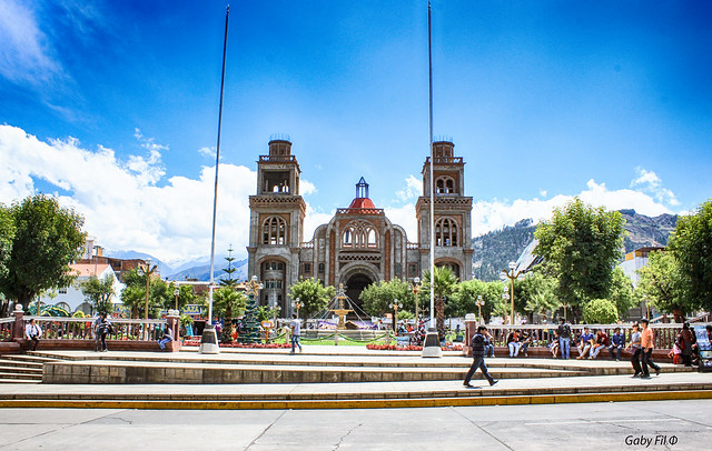 Huaraz y su interminable catedral