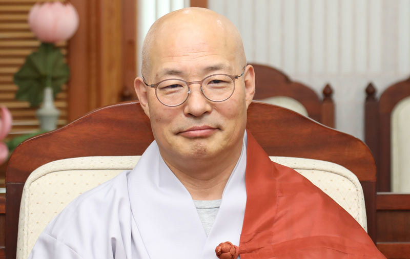 Y.M. Jinwoo Jadi Ketua Sangha Jogye yang Baru