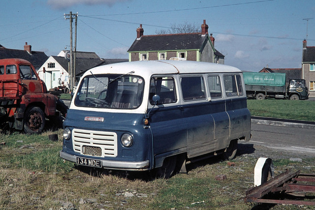Eltys Motors Ltd .  Maenclochog , Dyfed , Mid-Wales . 134MDE . Maenclochog , Dyfed . Friday 26th-March-1976