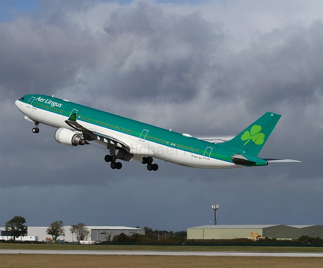 Aer Lingus                              Airbus A330                                        EI-EAV