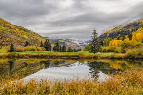 autumn fall aspen aspens reflections pond gorerange mountains rockymountains landscapes landscape vail colorado