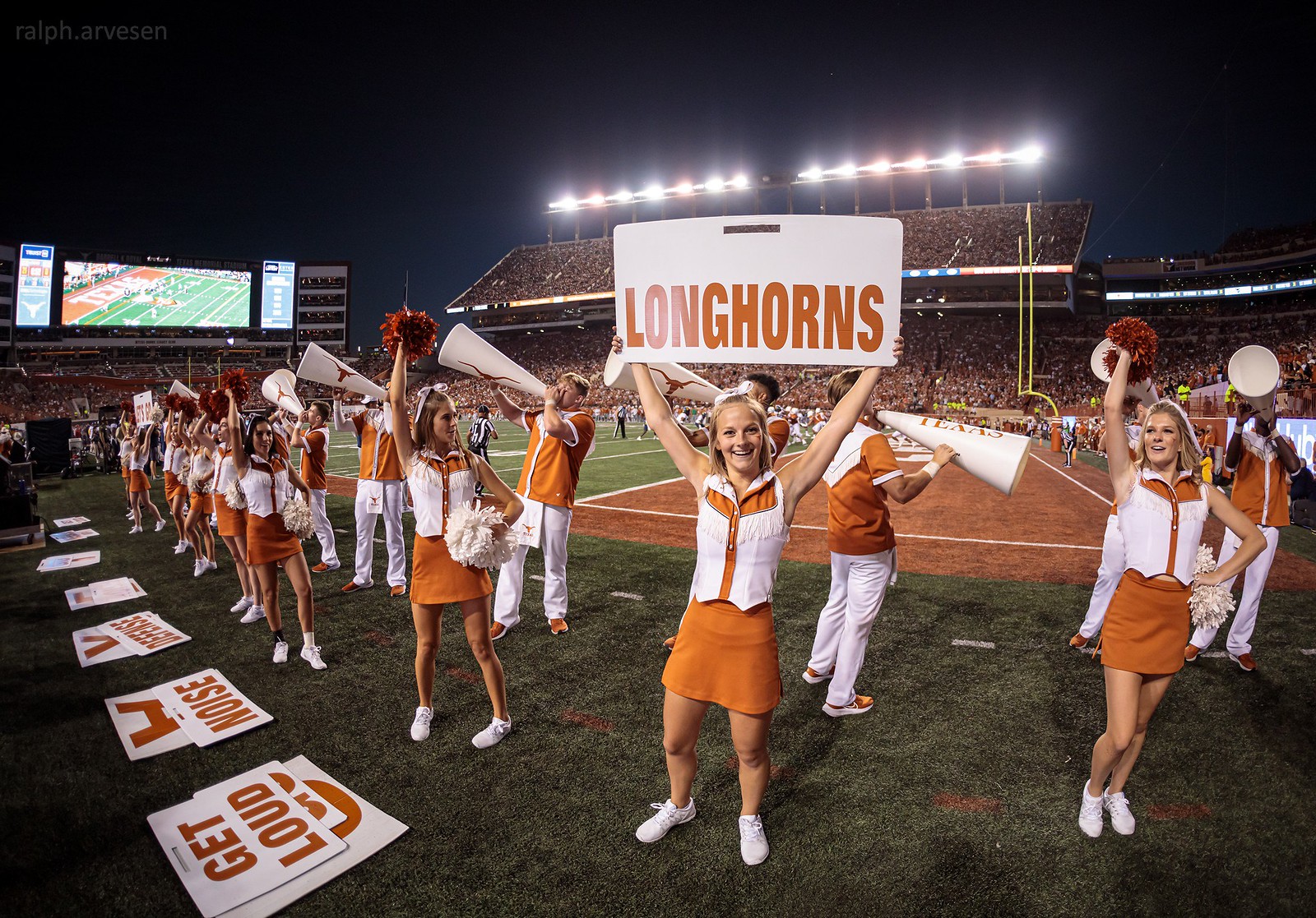 Texas Cheer | Texas Review | Ralph Arvesen