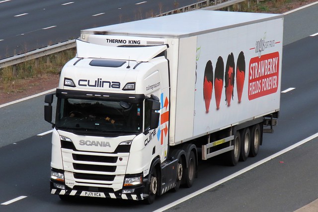 Culina, Fowler/Welsh Division, Scania R450 (PJ71VCA) On The A1M Southbound 4/10/22