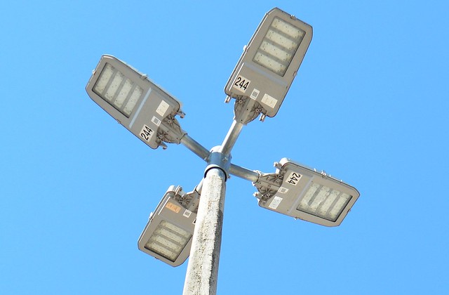 Iluminação pública na Fercal tem investimento de R$ 2,5 milhões