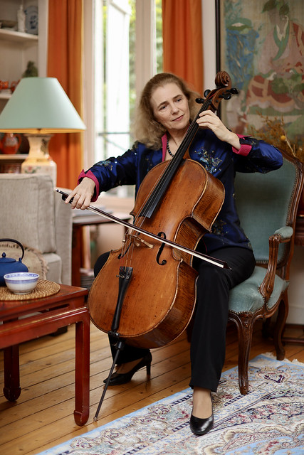 Rencontre avec la violoncelliste et musicienne soignante Claire OPPERT