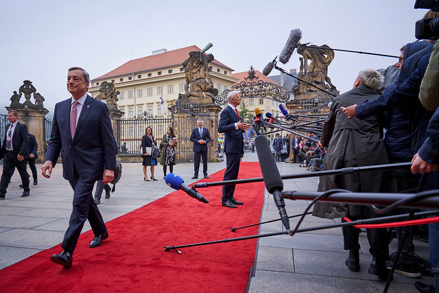 07.10.2022. Ministru prezidents Krišjānis Kariņš piedalās Eiropas politiskās kopienas valstu sanāksmē un neformālajā Eiropadomes sanāksmē Prāgā