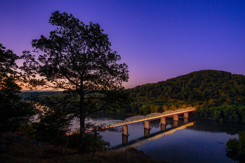 Early morning rush hour by www.davehallockphotography.com, Light trails over the Point of Rocks bridge.
There are no streetlights in this bridge.
Early morni