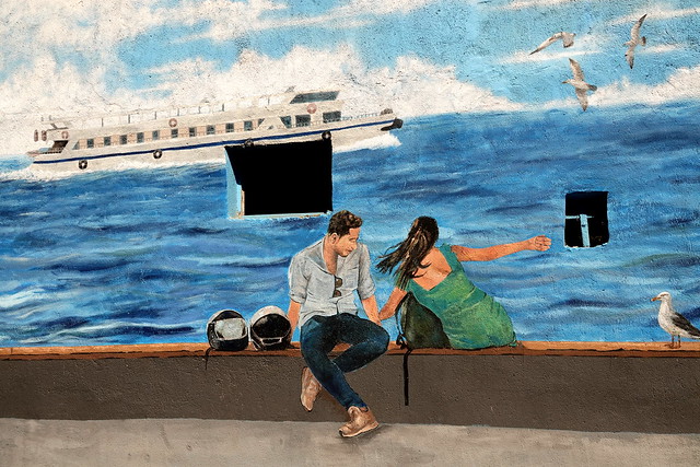 Fresque d'un couple et bateau (Izmir)