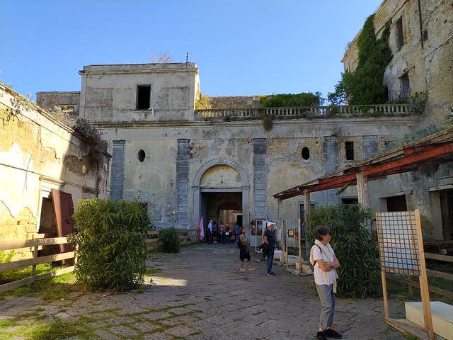 Isola di Procida, Palazzo D'Avalos.