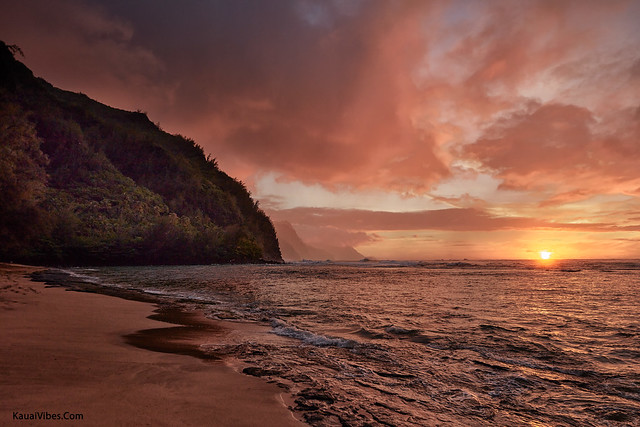 Sunset at Ke'e Beach, Kauai.