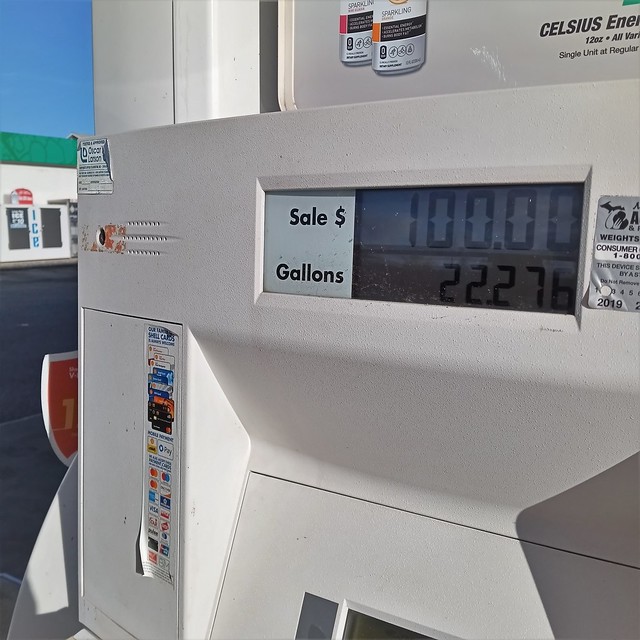 The price of gasoline in early October 2022