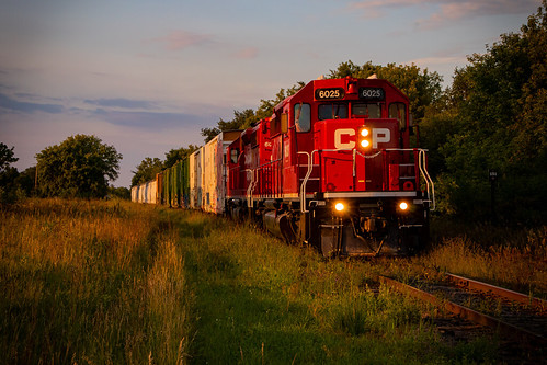 CP 6025 Take 8 by cc8039, cp train sd40 sunset golden hour rosemount minnesota