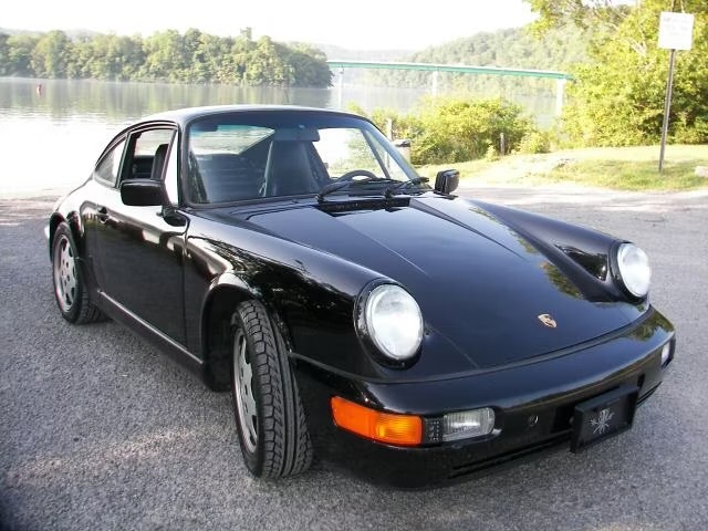 Porsche Кірка Гемметта (Kirk Hammett) виставлено на аукціон