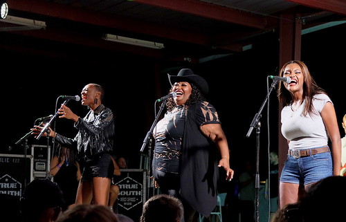 Chapel Heart at Bogalusa Blues & Heritage Fest, Sep. 2022. Photo by Demian Roberts.