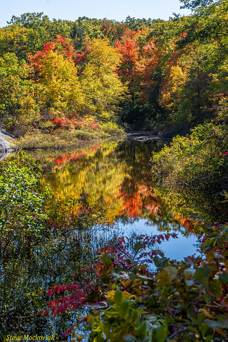smack53 westmilford newjersey autumn autumnseason autumncolors autumnal fall fallseason fallcolors pond water reflections rock trees nikon z50 nikonz50 zdx18140mm