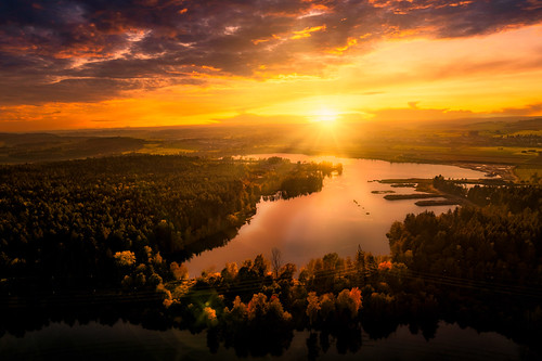 Sonnenuntergang am Riedsee by buchsammy, 2022 dji djimavicair2s drohne ralfbitzer buchsammy sunser sunset sonnenuntergang lauftaufnahme drohn
