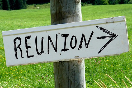 Class reunion sign with arrow FreeImage.com