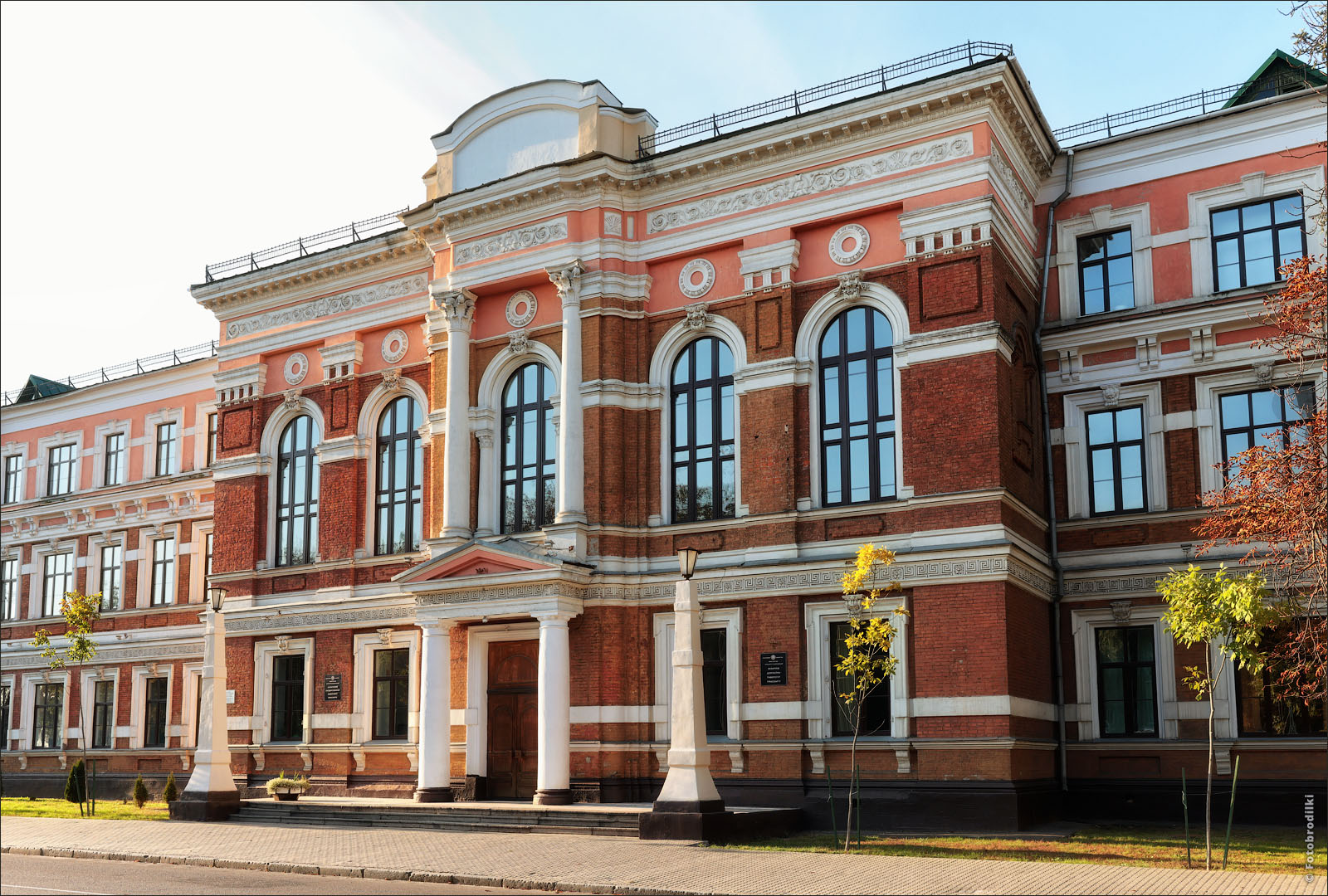 Здание бывшей мужской гимназии, Гомель, Беларусь