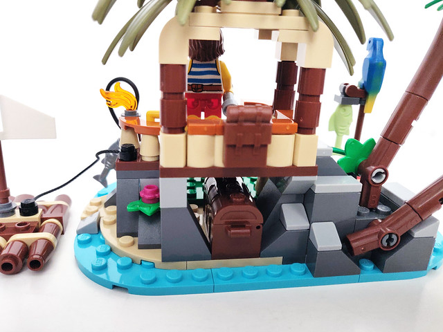 LEGO Ideas Ray the Castaway (40566)