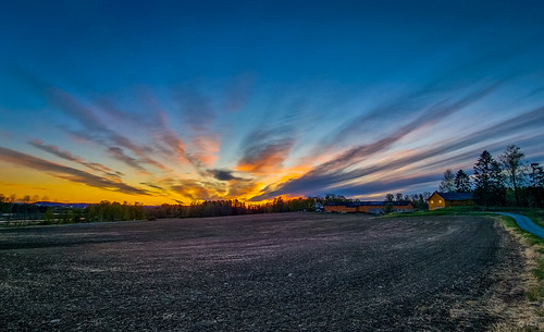 May sunset by Thore Bryhn Photography, Over Vidarshov farm in Hamar.sunset solnedgang vidarshov hjellum ridabu hamar innlandet norge norway