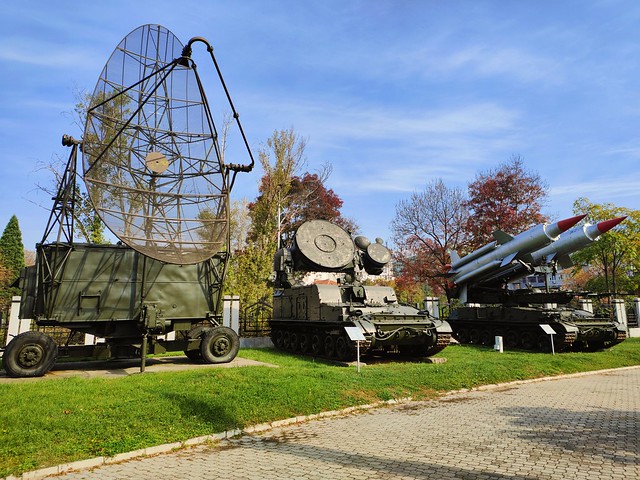 Radar y portamisiles