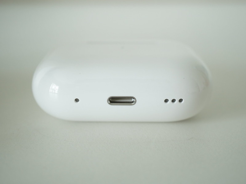 Apple AirPods Pro 2 - Charging Case - Bottom