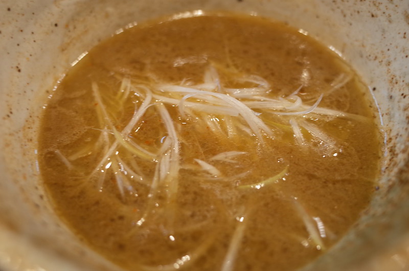 12Ricoh GRⅡ池袋二丁目MENYA NAKAGAWA特製鶏魚介つけめんのスープ