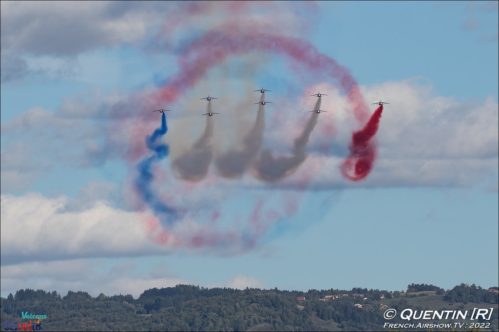 Patrouille de France est la patrouille acrobatique officielle de l'Armée de l'Air et de l'Espace française ailes et volcans cervolix issoire auvergne Meeting Aerien 2022