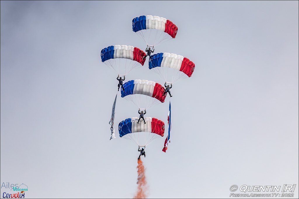 Ambassadeurs parachutistes de l'armée de l'air ailes et volcans cervolix issoire auvergne Meeting Aerien 2022