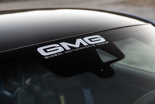 gmg-racing-911-gt3-GMG-logo-top