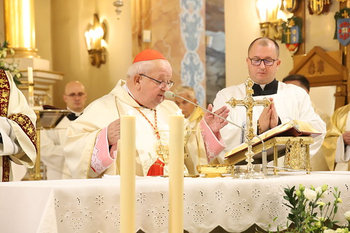 Msza św. w Bazylice Ofiarowania NMP w Wadowicach z okazji 43 rocznicy wyboru kard. Karola Wojtyły na papieża 16.10.2022