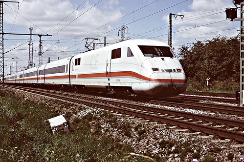 402 042  bei Althen  07.08.00 | by w. + h. brutzer