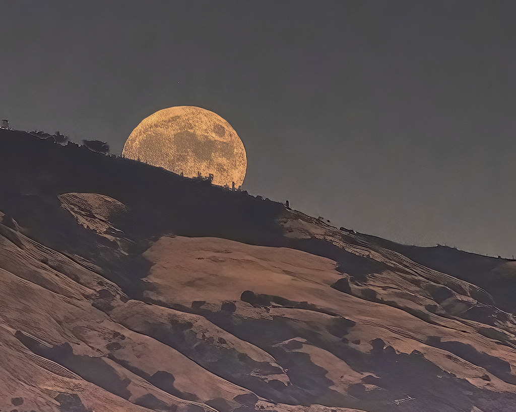 Mt. Diablo Moonrise 092021 [Explored 17 October 2022]