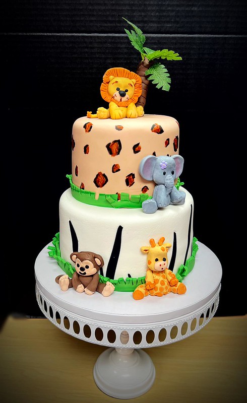 Cake by Pink Daisy Cakes