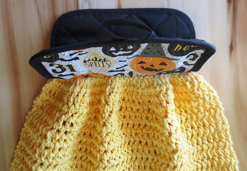 Closeup of Potholder Crochet Towel