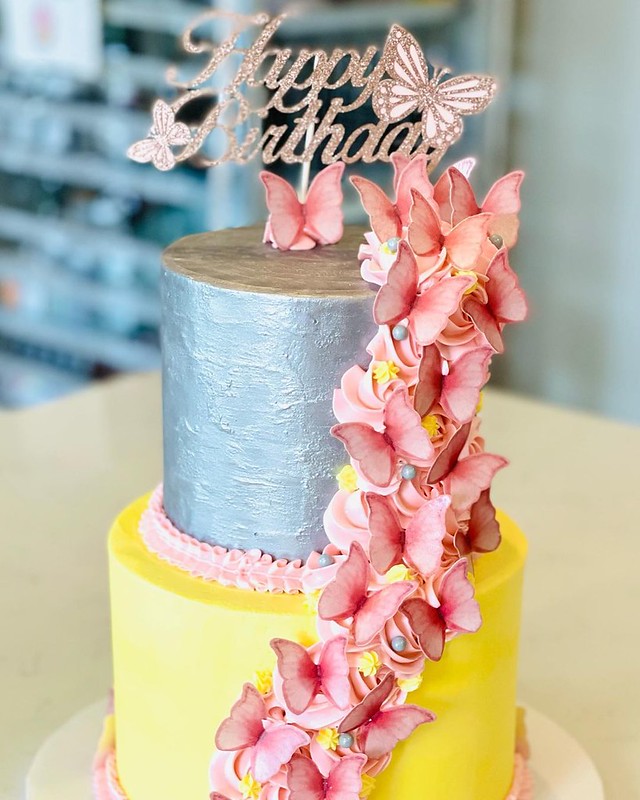 Cake by Frosted Palette