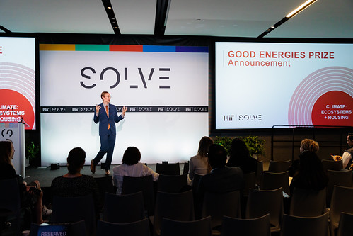 solve_220918_682 | by MITSolve