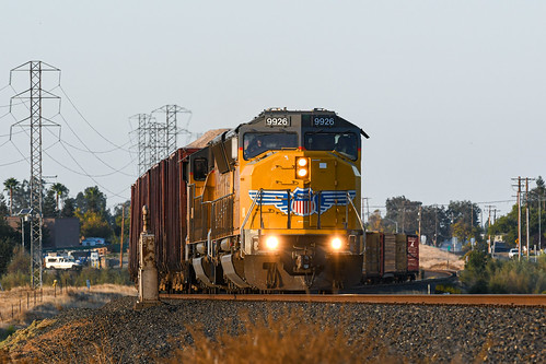 union pacific railroad uprr up mixed freight local emd sd59mx sd59m2 rebuild california ca roseville sunset whitney