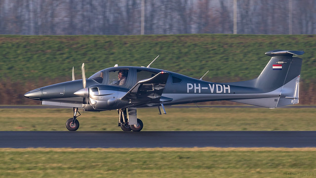 PH-VDH - Diamond Aircraft DA-62 - EHLE - 20211211(2)
