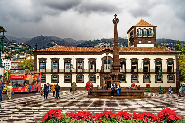 Praça do Município (Town Square), Funchal, Madeira.
