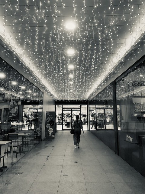 lights will guide you to the mall