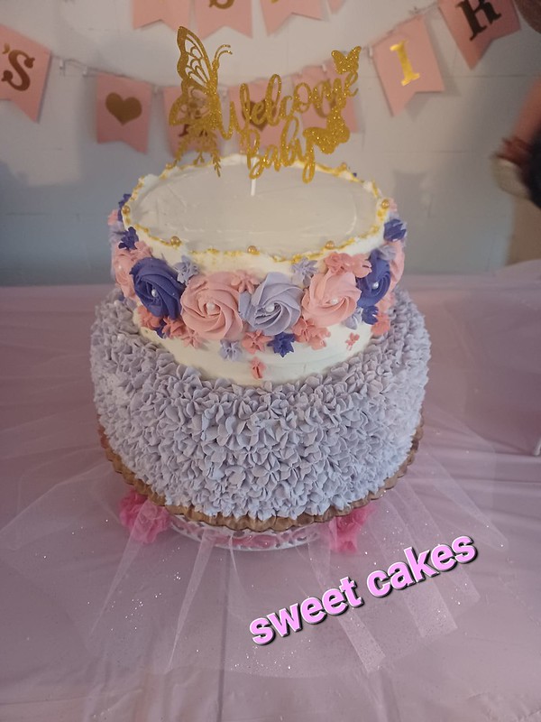 Cake by Sweet Cakes
